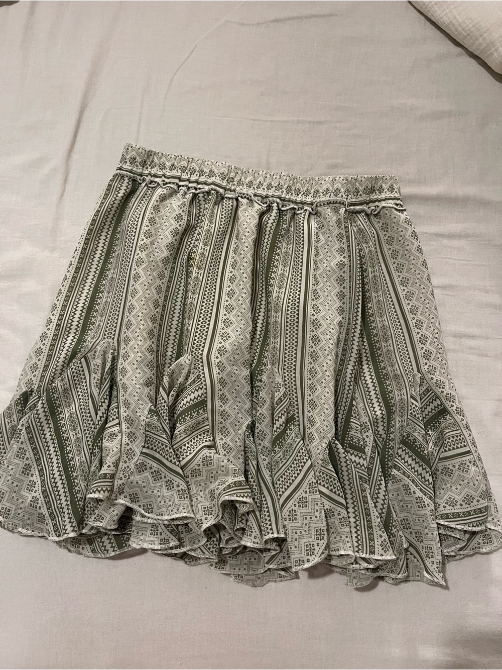Forever 21 Ruffle Mini Skirt